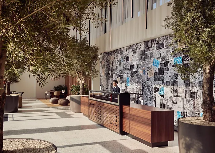 Apartman Parkview Apartment With Rooftop Pool *