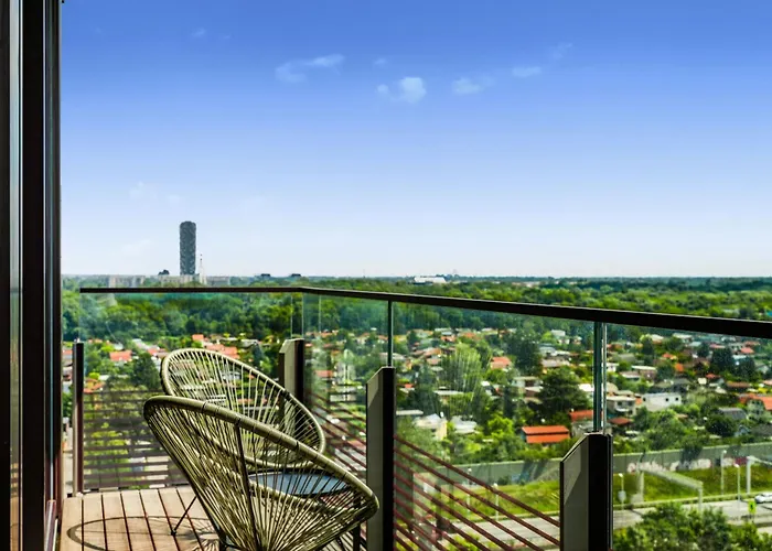 Apartman Parkview Apartment With Rooftop Pool